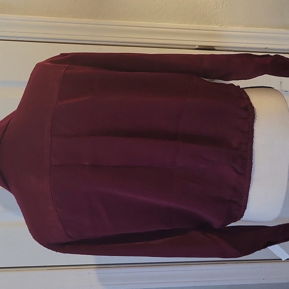 KUT From The Kloth Women's Burgundy Button-Up Top With Mock Tie Front - Picture 3 of 7